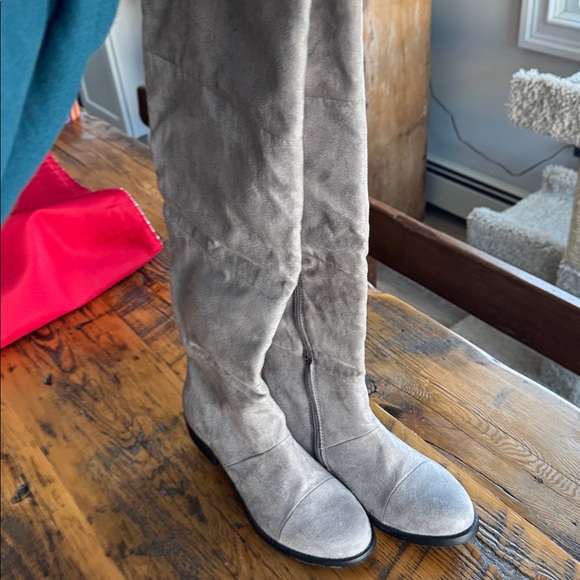 WOMENS HIGH BOOTS 7.5 NEW - Picture 6 of 8